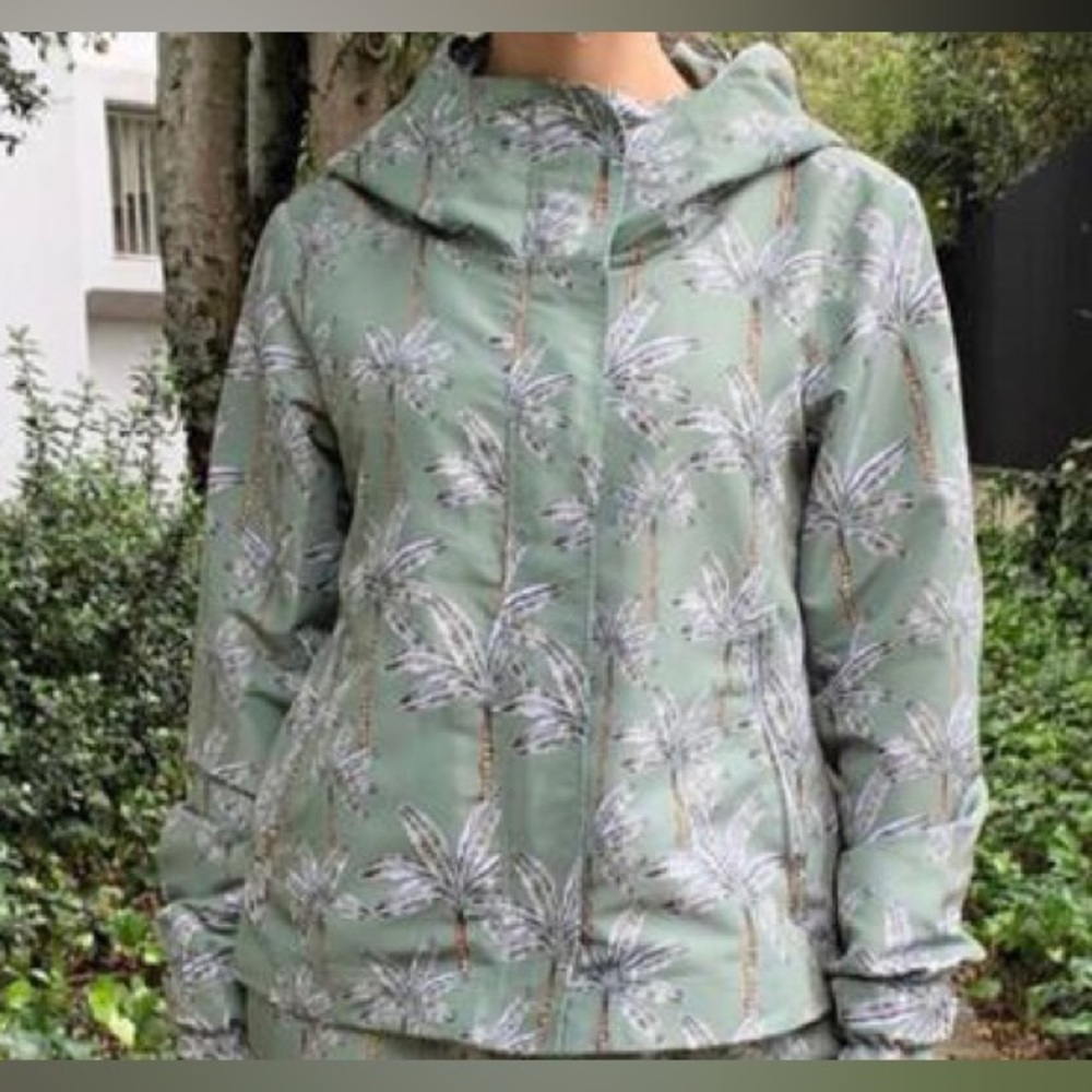 Palmacea Rain Jacket - Tropical Print